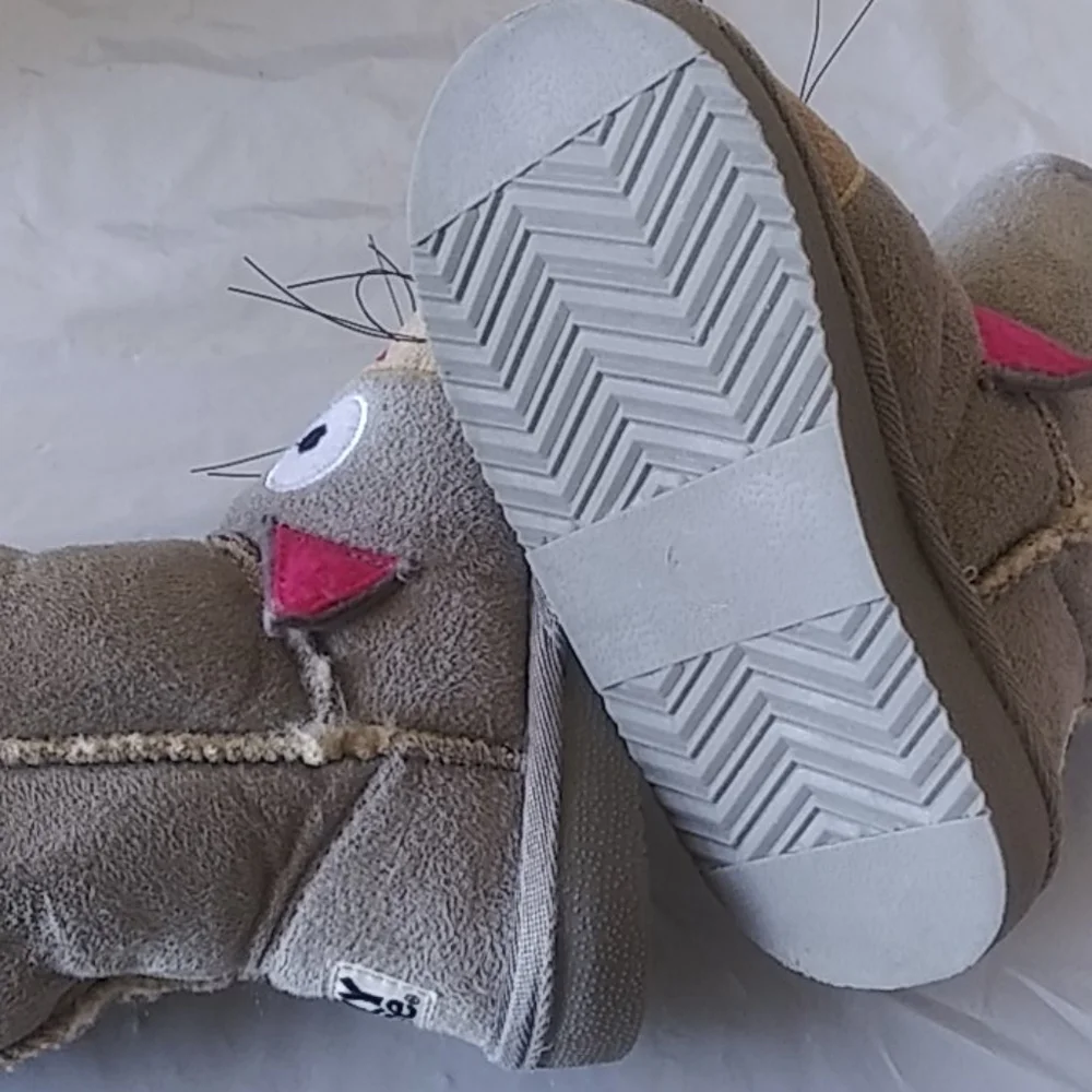 Cat Toasty Toes Girls Winter Boots Size 4/5